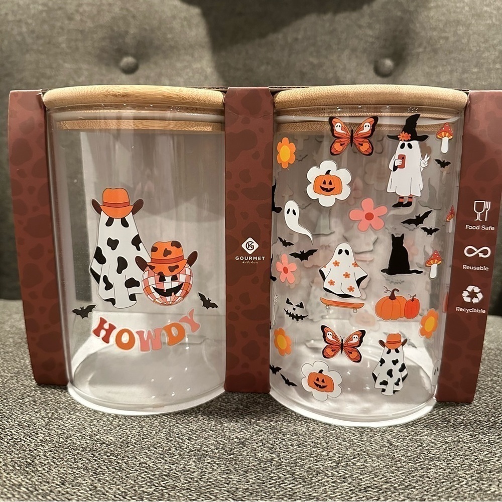 NIB Gourmet Kitchen Cowboy Ghosts Round Glass Storage Jars with Bamboo Lids